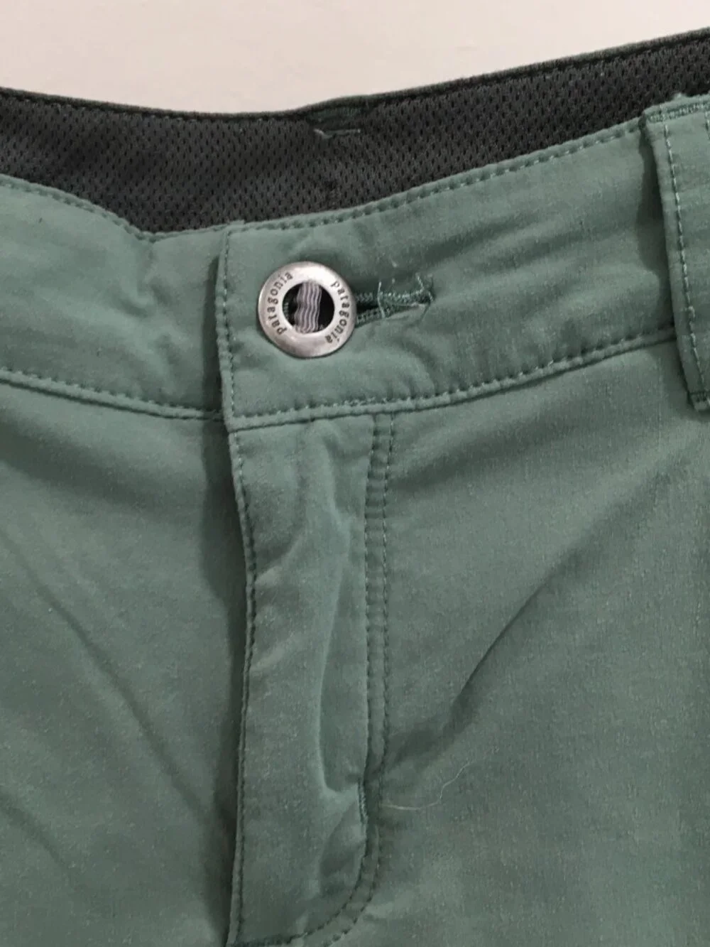 PATAGONIA Green Adjustable Convertible Leg Zip Pockets Hiking Activewear Pant - Picture 6 of 16